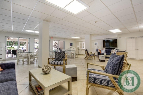 Imagem 17 de 29 de Apartamento A Venda Em Miami(palm Beach). - Ap00127 - 34179953