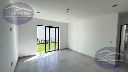 Casa En Venta Dentro De Cluster En La Campiña Residencial León Gto
