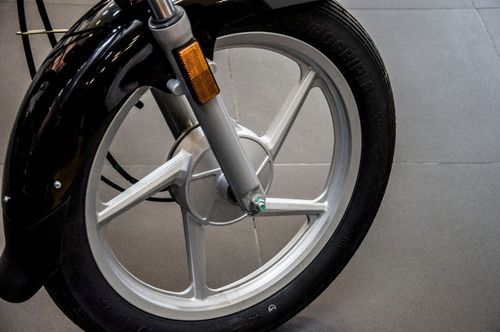 Imagen 25 de 25 de Bajaj Boxer Con Caja 5ta Lidermoto Colores Disponibles
