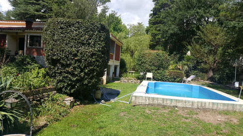 Casa En Las Sierras Con Arroyo Propio, Gran Parque Y Piscina