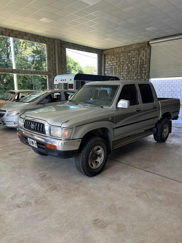 Toyota Hilux Pick-Up 3.0 Cd Srv 171cv 4x2
