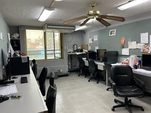 Del Valle, Edificio De Oficinas, En Venta
