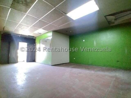 Francisco Rojas Norscia Alquila, Local Comercial En Pleno Centro De Barquisimeto A Pie De Calle En Zona Repuestera, Ideal Para El Ramo Comercial, 2 4 - 2 7 4 0 0 , Listo Para Operar En La Zona Centro!
