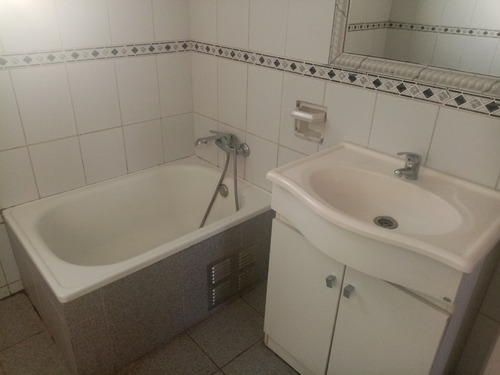 Arriendo Casa Centro Villa Alemana 3d + 2b Av Valparaiso