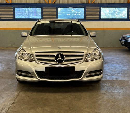 Imagen 4 de 16 de Mercedes Benz C200 Blueefficiency 2013