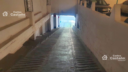 Enorme Ph De 26x42m Con Capacidad Para Múltiples Autos.
