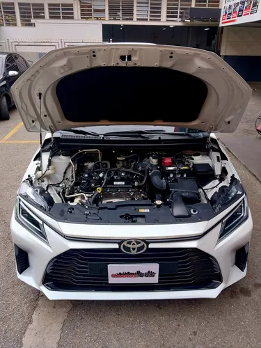 Toyota Yaris E 2024
