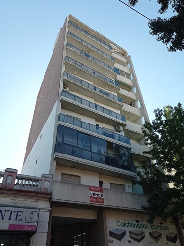 Piso Exclusivo Mendoza Y Cafferata - Balcón - Escritura