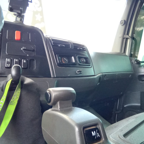 Mb 2430 Truck 6x2 19/19 Carga Seca Branco