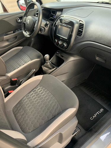 Imagen 6 de 15 de Renault Captur 2017 2.0 Zen