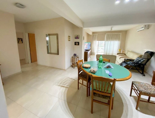 Imagen 2 de 10 de Departamento 3 Ambientes En Excelente Ubicación