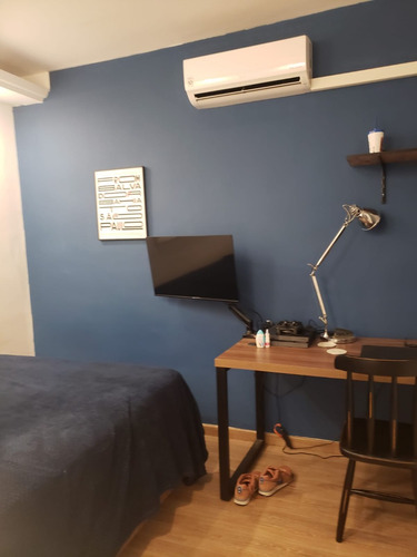 Apartamento De 2 Quartos Na Av. 9 De Julho Com Vista Para A Serra, Super Bem Localizado.
