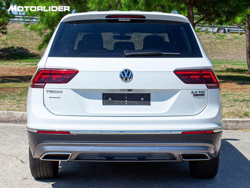 Imagen 4 de 25 de Volkswagen Tiguan 2.0 Highline 7 Ps | Permuta / Financia