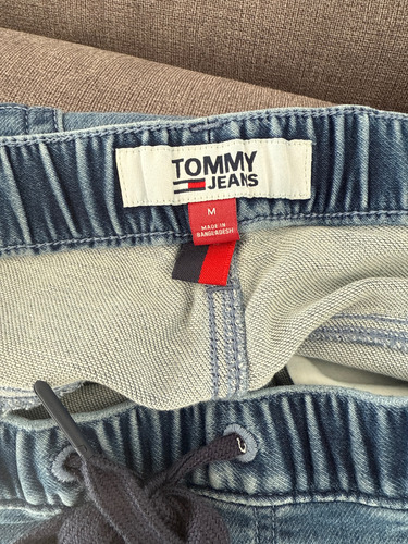 Jeans Tommy Hilfiger Talla M (Usado)