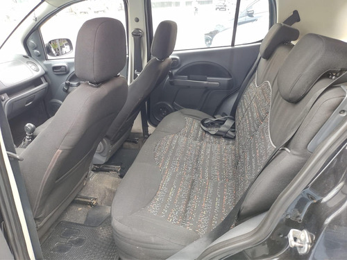 Imagem 8 de 12 de Fiat Uno Vivace 1.0 8v (flex) 4p Flex Manual