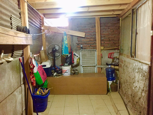 Casa En Venta De 3 Dorm. En La Florida
