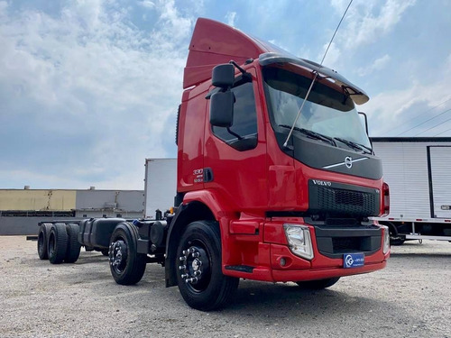 Imagem 3 de 15 de Volvo Vm 330 8x2 R