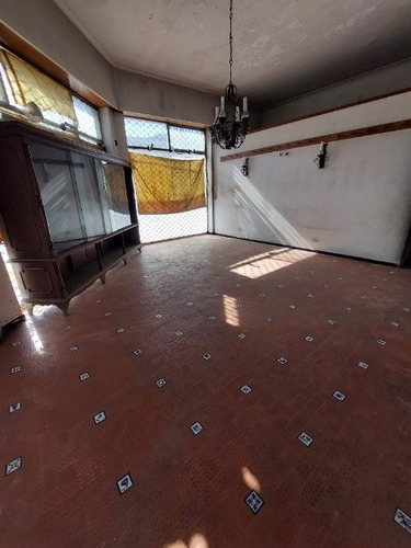 Imagen 2 de 11 de Local Con Vivienda En Venta En Quilmes Oeste Centro