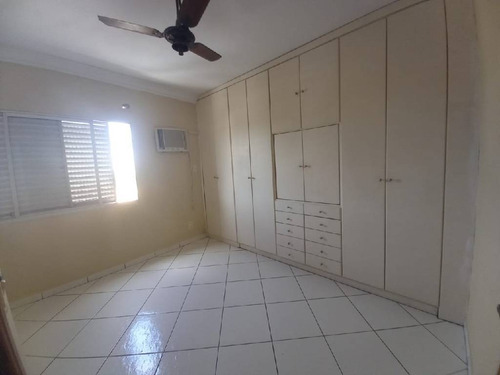 Imagem 8 de 27 de Atrás Do Hotel Taiamã - Av. Do Cpa - 24149