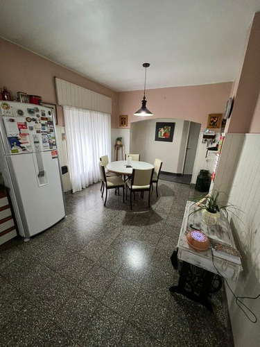 Imagen 8 de 26 de Casa - Castelar