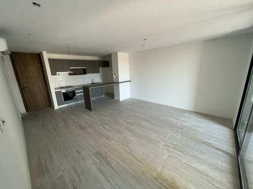Departamento A Estrenar! Con Jardín! Venta Tigre Centro