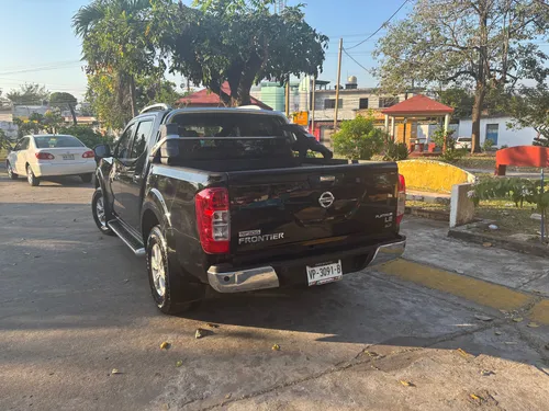 Nissan NP300 Frontier 2.5 Platinum Le Aa Mt