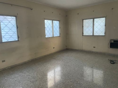 Casa De Venta En La Julia, Distrito Nacional
