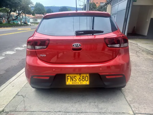 Kia Rio Hatch Back Rin 17 Techo Elec. Automatico