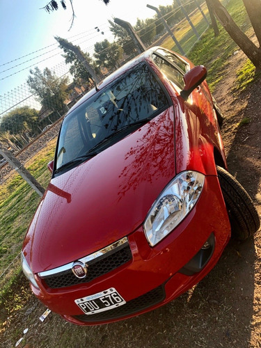 Imagen 1 de 8 de Fiat Siena 2015 1.4 El
