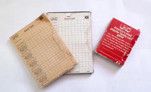 Juegos diarios cartas uno sale