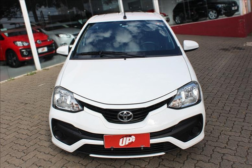 Imagem 2 de 13 de Toyota Etios 1.5 X Sedan 16v