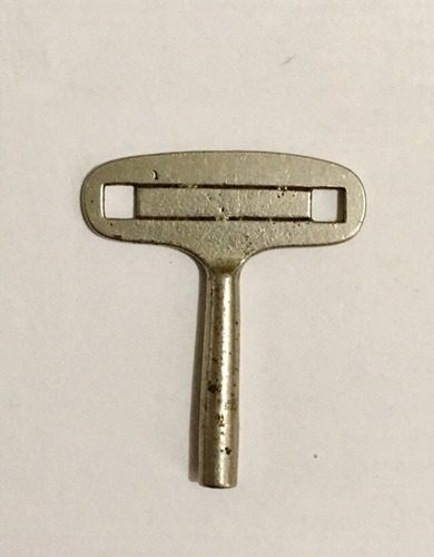 Imagen 1 de 2 de Llave Para Reloj Colección O Adorno