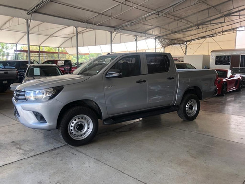 Toyota Hilux 2.7 Cabina Doble Base Mt