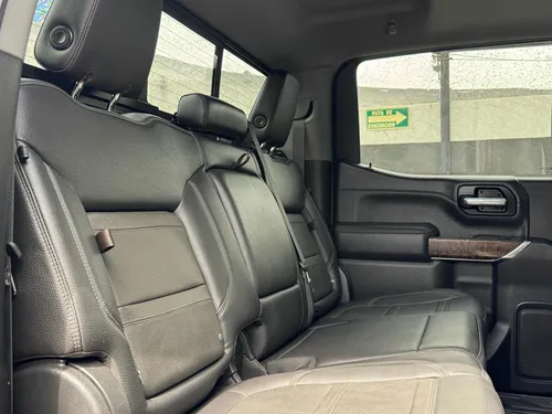 GMC Sierra 6.2 Denali Dvd At