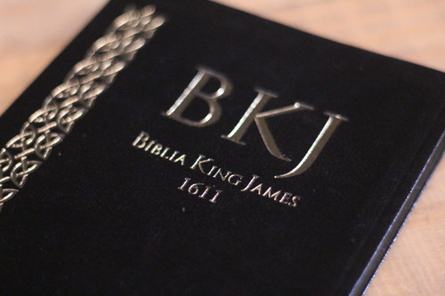 Bíblia Slim King James Fiel 1611 Ultra Fina Slim Preta