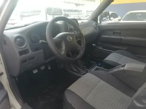 Nissan Np 300 4x4 Diesel 2013