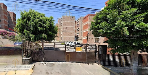 Casa Remodelada En Colinas Ecatepec, Ecatepec De Morelos. Eck062.