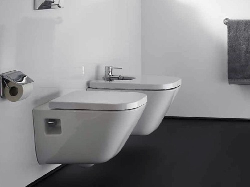 Vaso sanitário e bidê suspensos Roca The Gap para pendurar em P branco