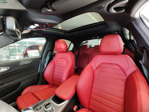 Alfa Romeo Giulia 2.0 280cv Veloce