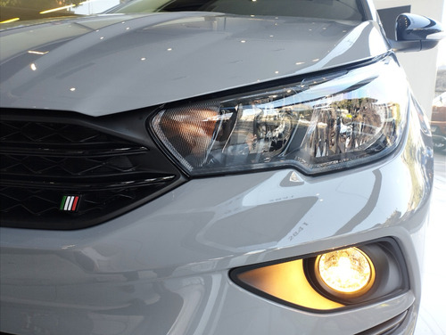 Fiat Cronos 1.3 Drive Mt