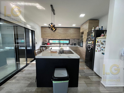 Casa En Venta En Pueblos Del Plata A La Laguna, Villalobos