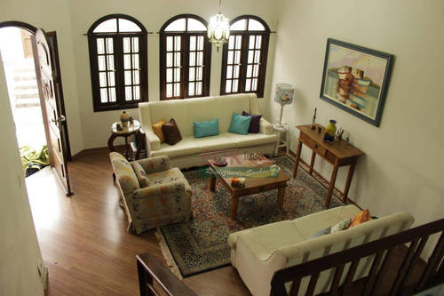 Imagem 2 de 6 de Sobrado Com 4 Dormitórios À Venda, 244 M² Por R$ 720.000 - Vila Suissa - Mogi Das Cruzes/sp - So1538