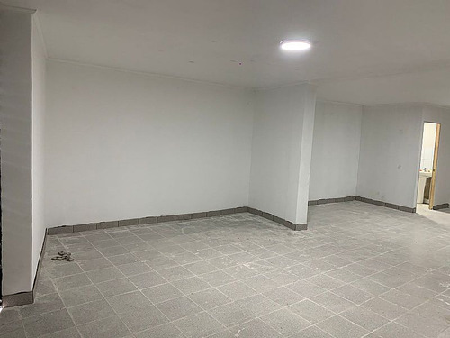 A Cuadras De Metro Blanqueado