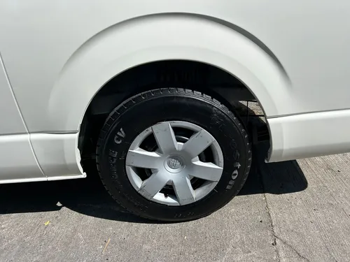 Toyota Hiace Panel Super Larga