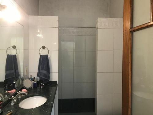 Imagen 6 de 13 de Venta De Casa Propiedad Horizontal En Pocitos, Cercana Al Ombú , 2 Dorm, 1 Baño, Patio.