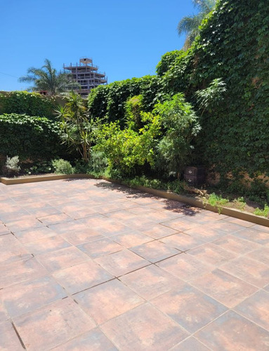 4 Ambientes Con Patio Y Cochera