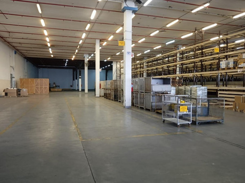Imagen 4 de 10 de Nave Industrial - Chilavert