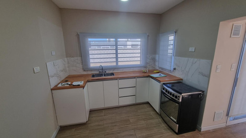 Alquiler | Casa | 2 Dormitorios | Capitán Bermúdez | Barrio Terranova