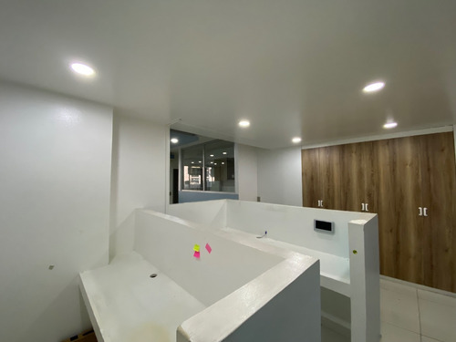 Imagen 4 de 14 de Oficina En Arriendo Santa Magdalena / Providencia