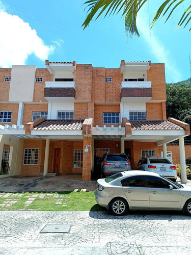 157943 Am* Venta Townhouse Mañongo